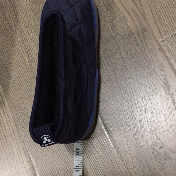 Kamik boys blue quilted slipper bootie Sz 3 NWT - Picture 8 of 9